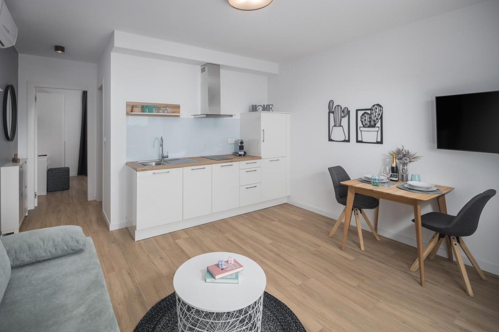 Apartment Lana Premium